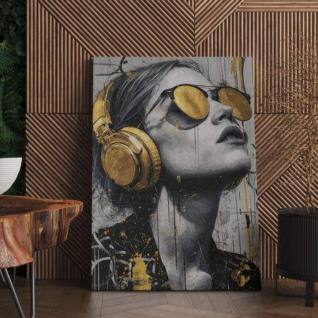 Obraz na płótnie kobieta w złotych słuchawkach