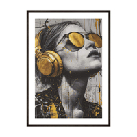 Plakat kobieta w złotych słuchawkach