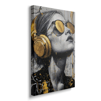 Obraz na płótnie kobieta w złotych słuchawkach